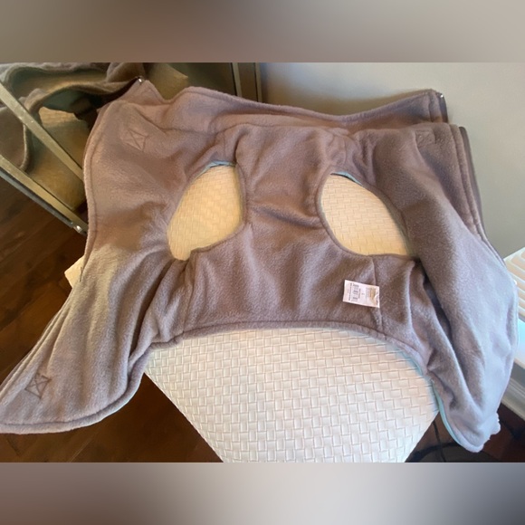NWOT Dog Coat for Small to Medium Sized Breeds - Picture 4 of 5